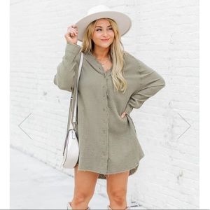 Brand new pink lily, button up dress